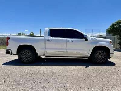 Chevrolet Cheyenne Pick-Up 2023