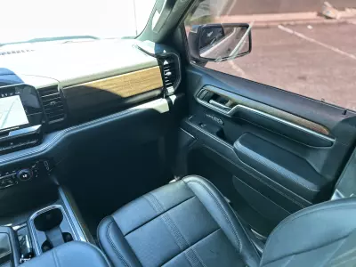Chevrolet Cheyenne Pick-Up 2023