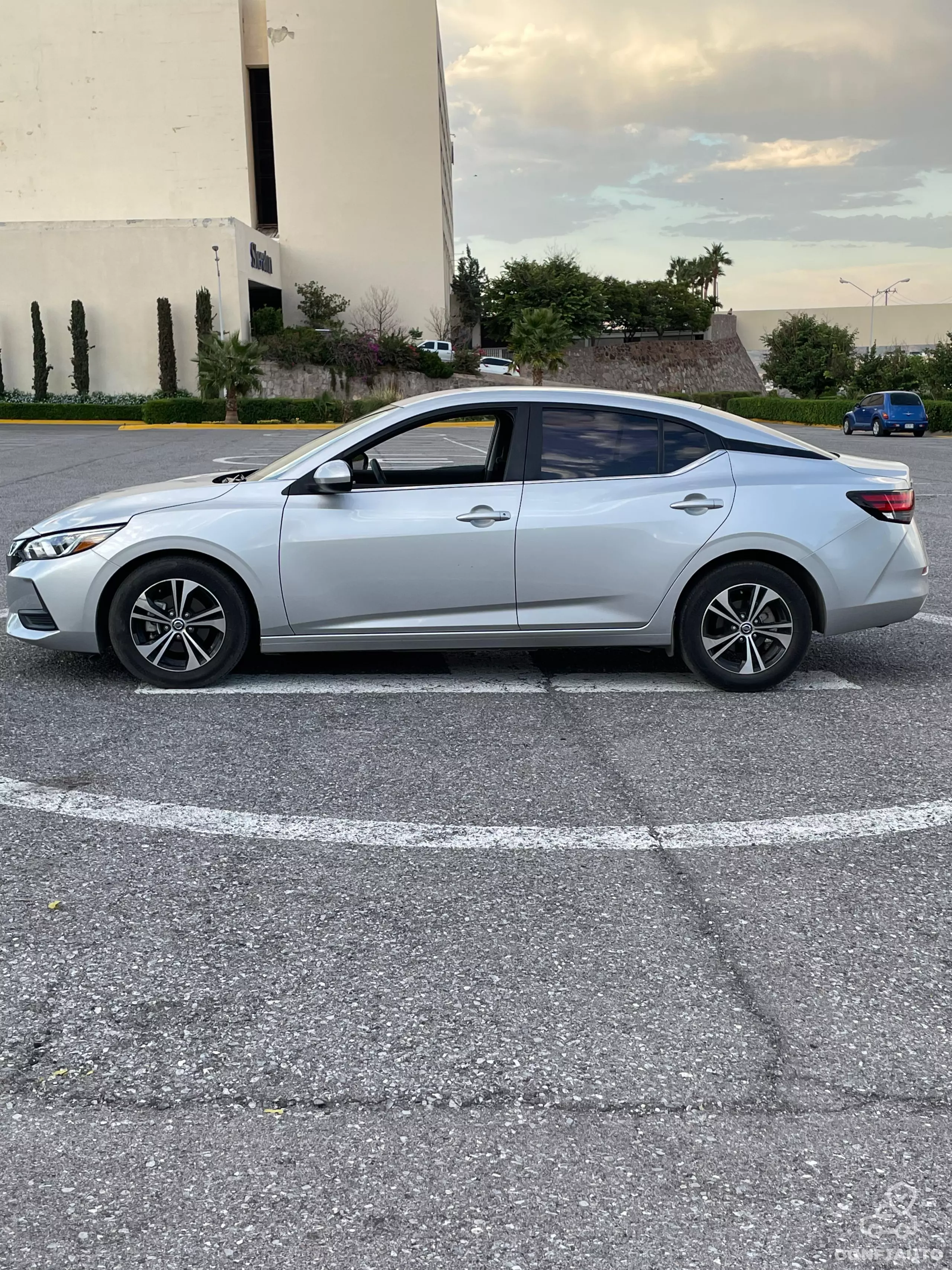 Nissan Sentra