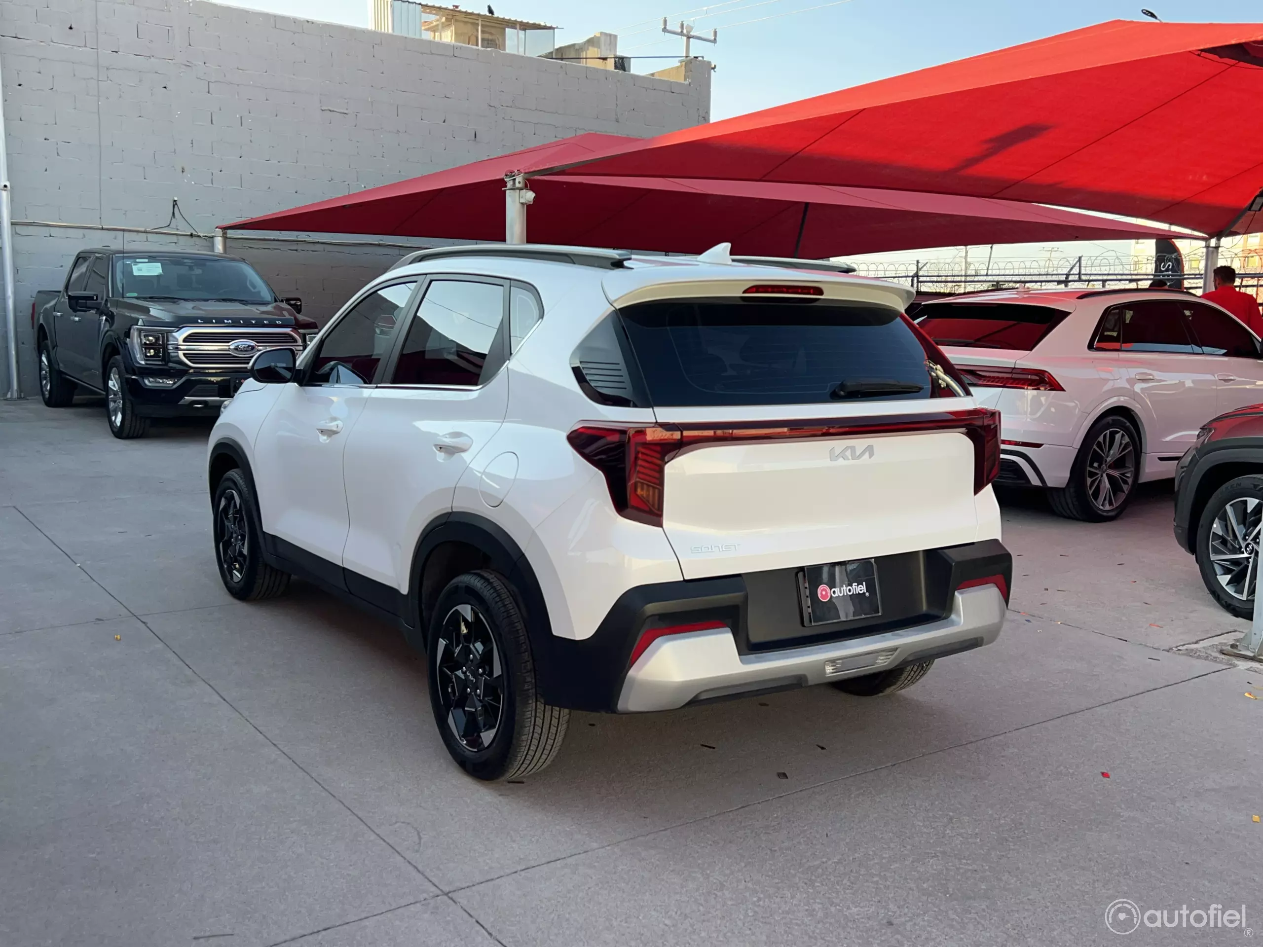 Kia Sonet VUD