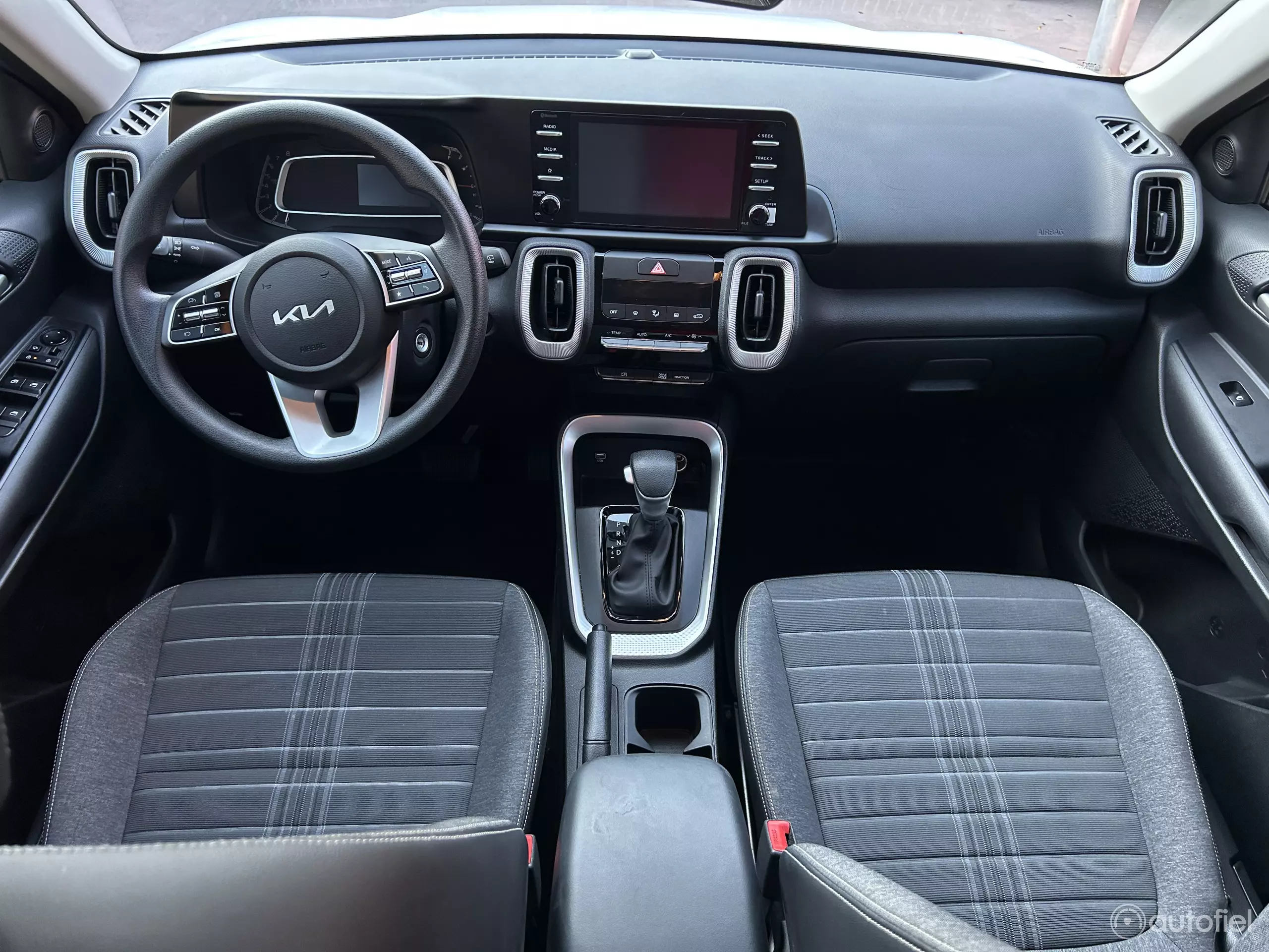Kia Sonet VUD