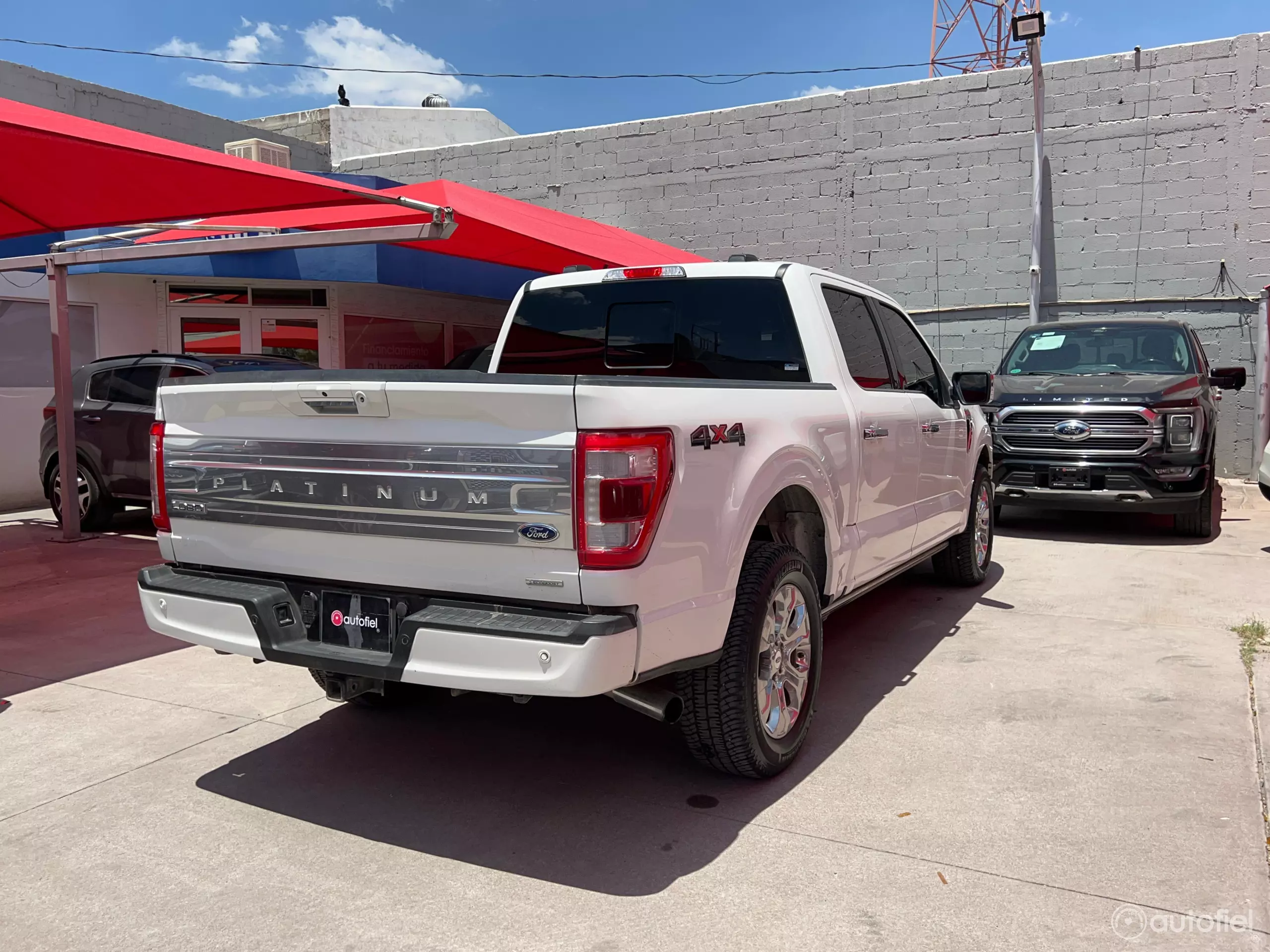 Ford Lobo Pick-Up