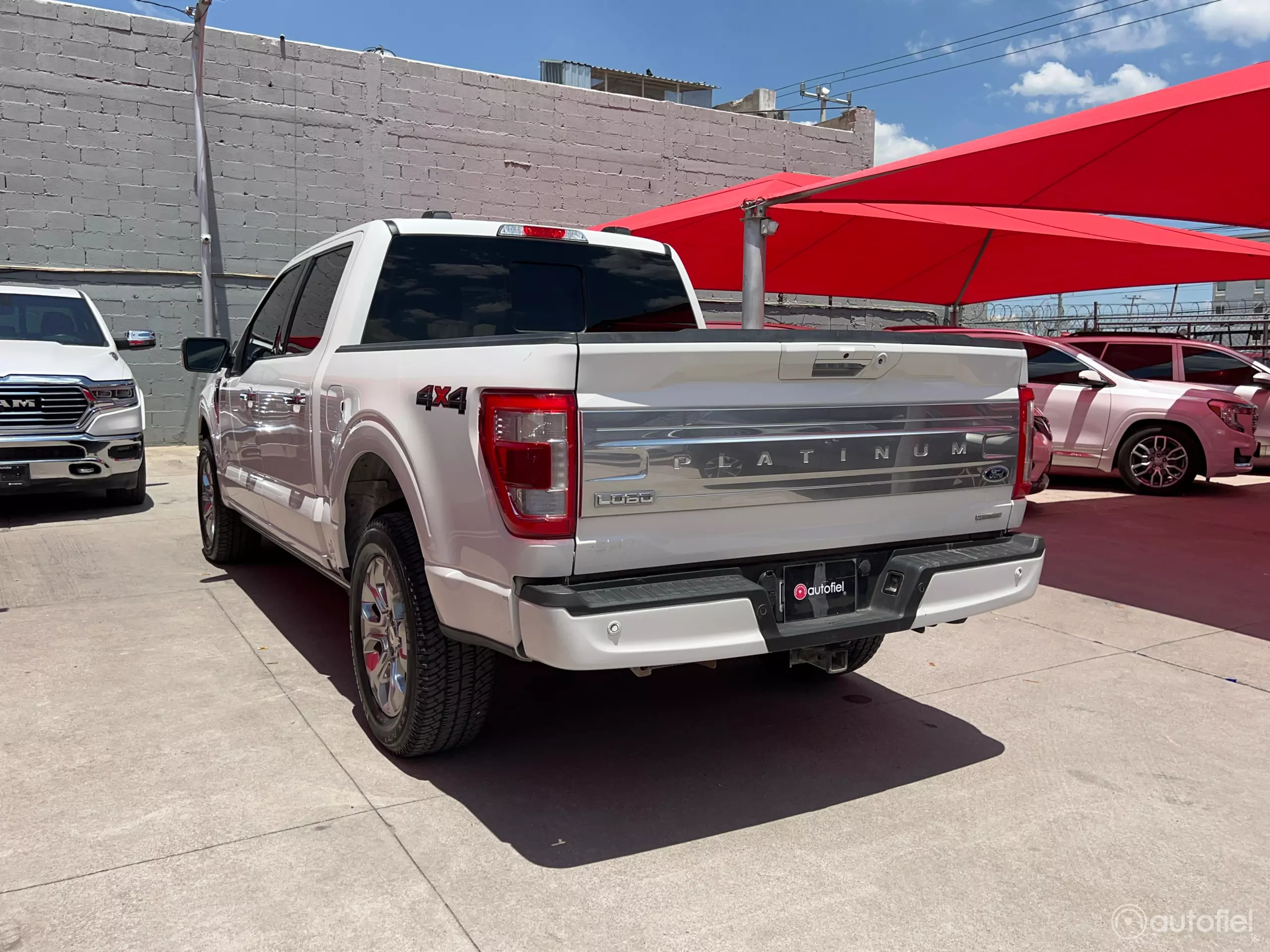 Ford Lobo Pick-Up