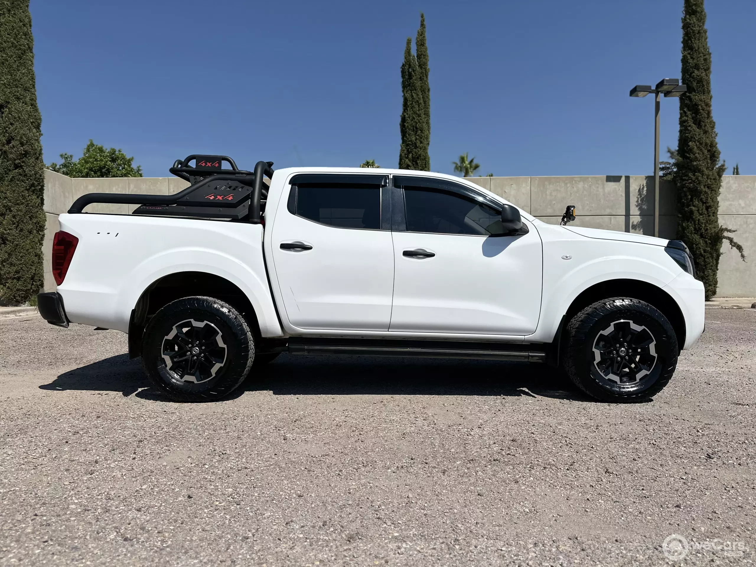 Nissan Frontier Pick-Up