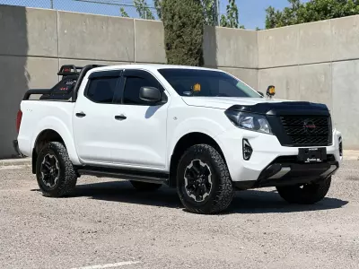 Nissan Frontier Pick-Up 2023
