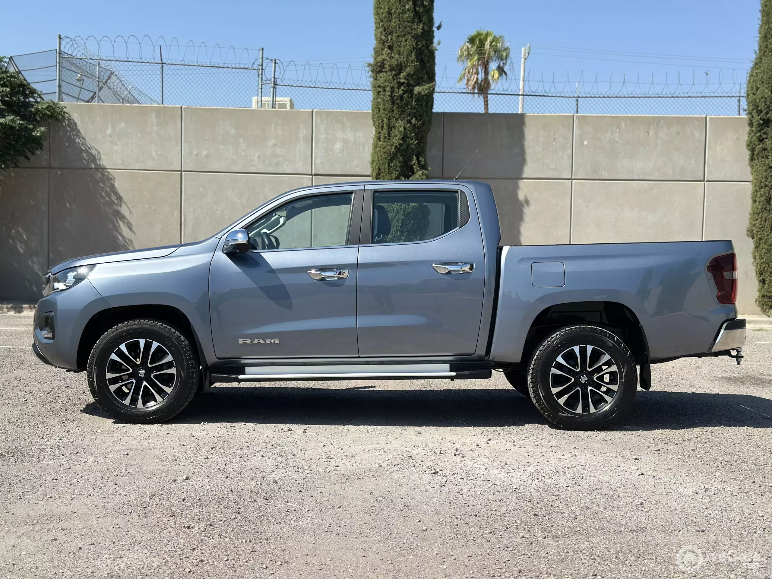 Dodge Ram 1200 Pick-Up
