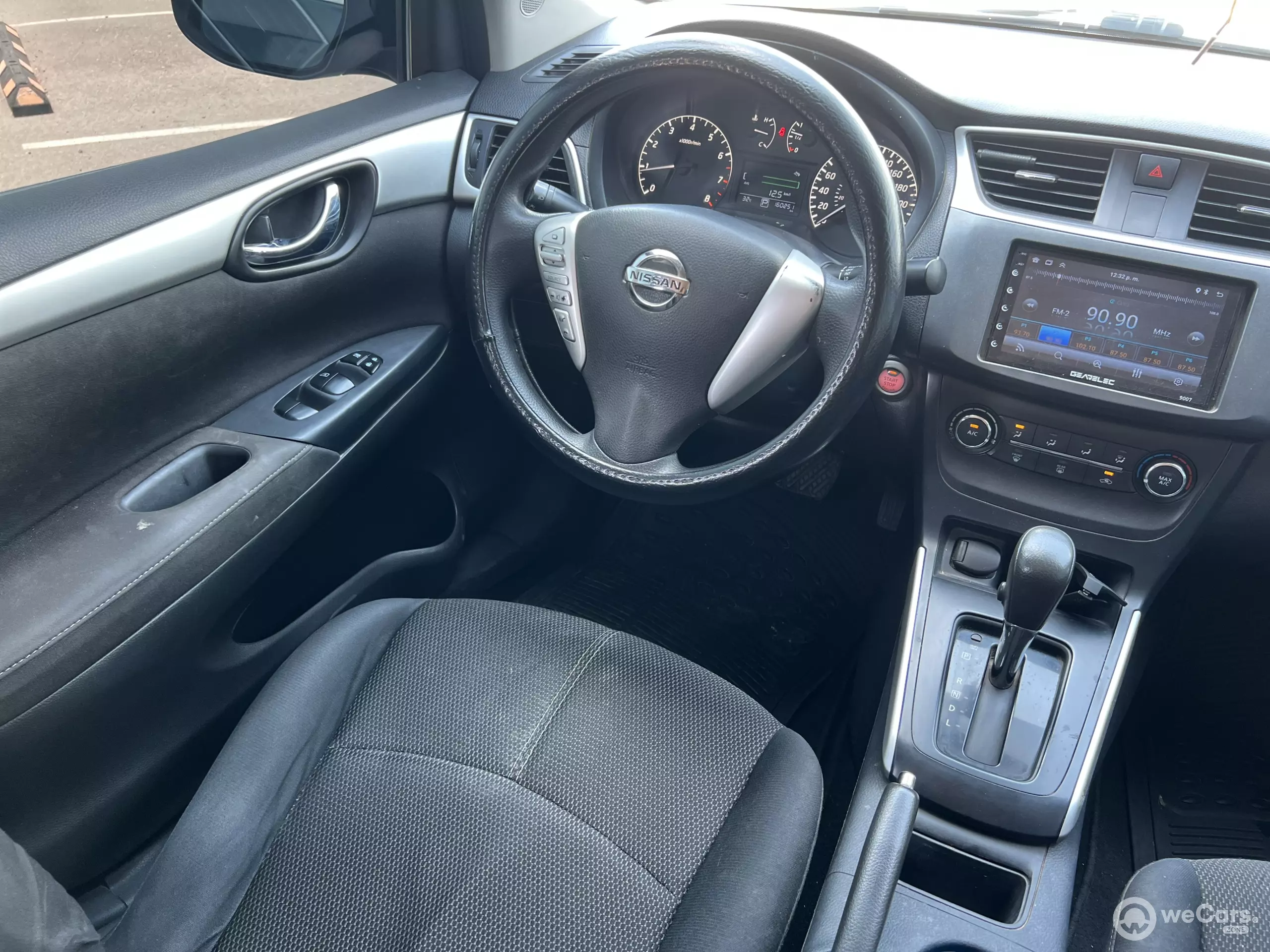 Nissan Sentra