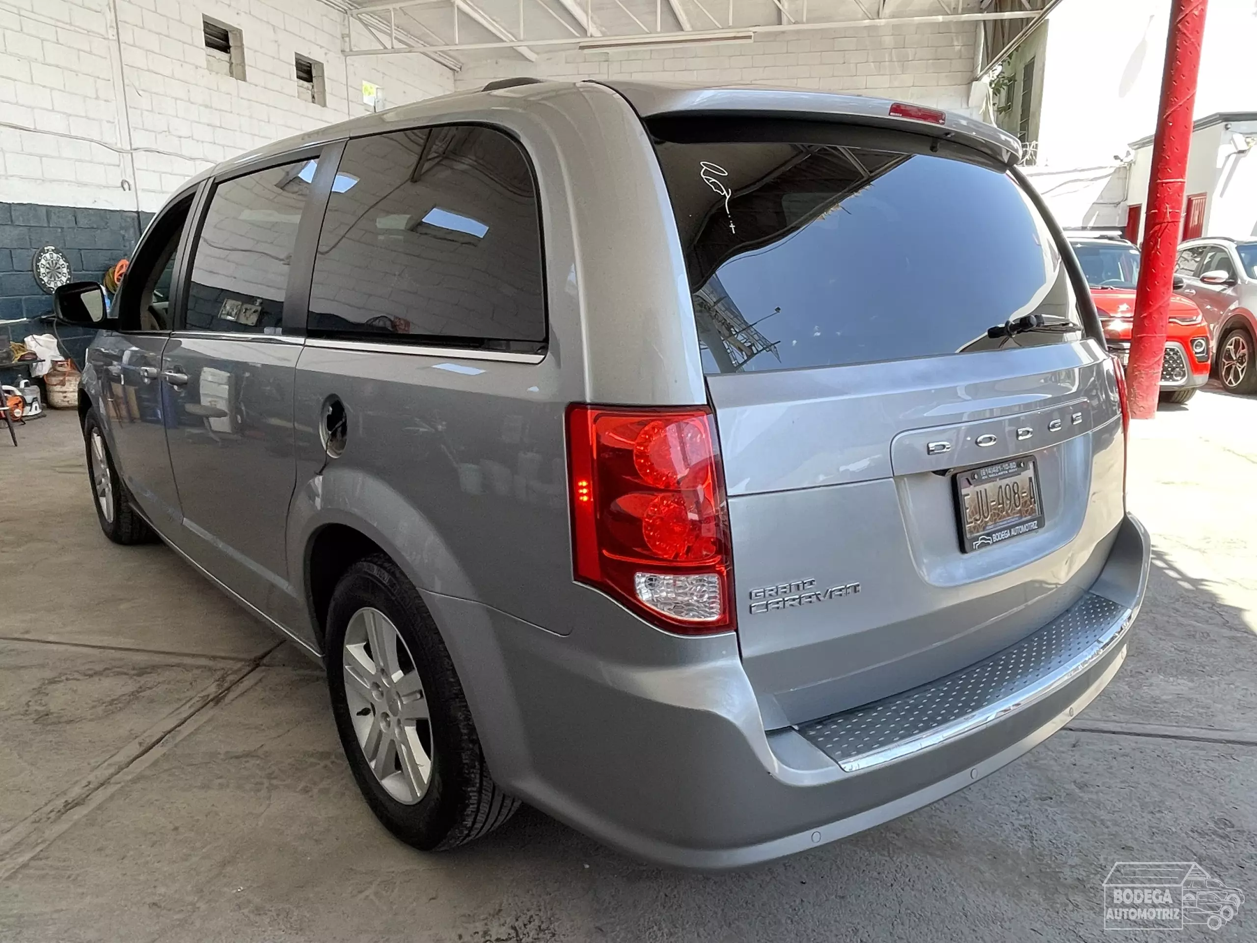 Dodge Grand Caravan Minivan