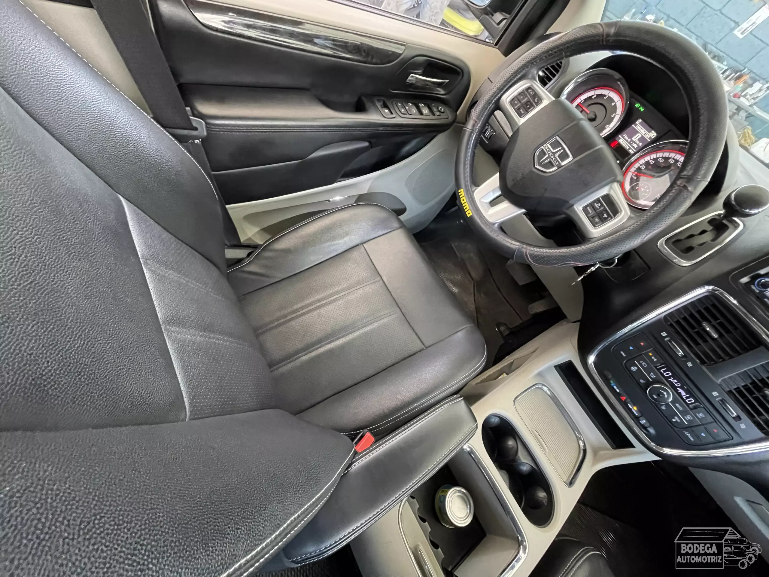 Dodge Grand Caravan Minivan