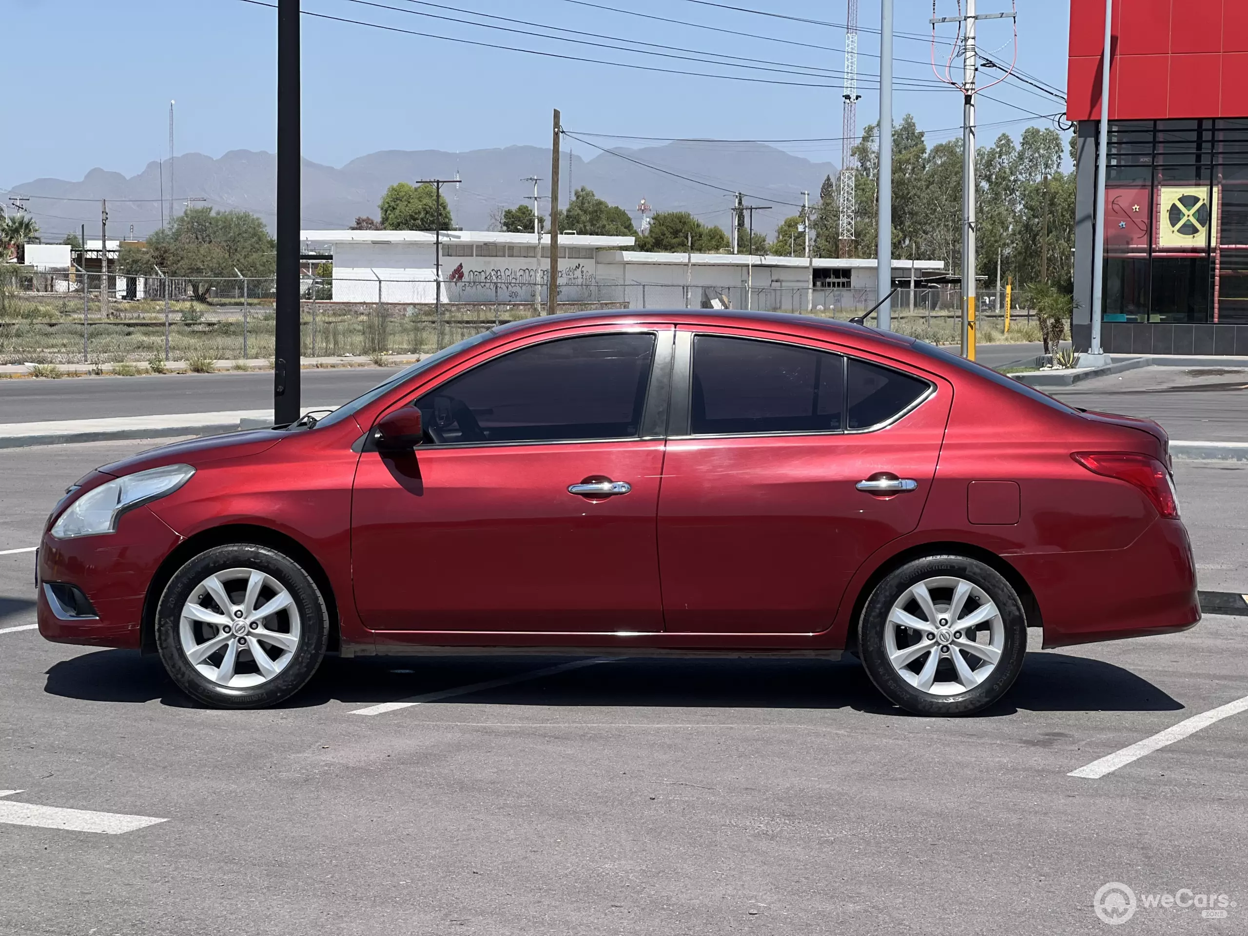 Nissan Versa