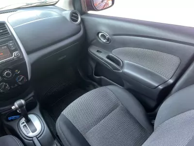 Nissan Versa 2016