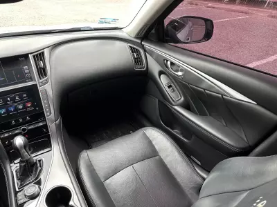 Infiniti Q50 2017