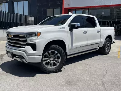 Chevrolet Cheyenne Pick-Up 2023