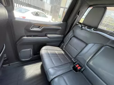 Chevrolet Cheyenne Pick-Up 2023