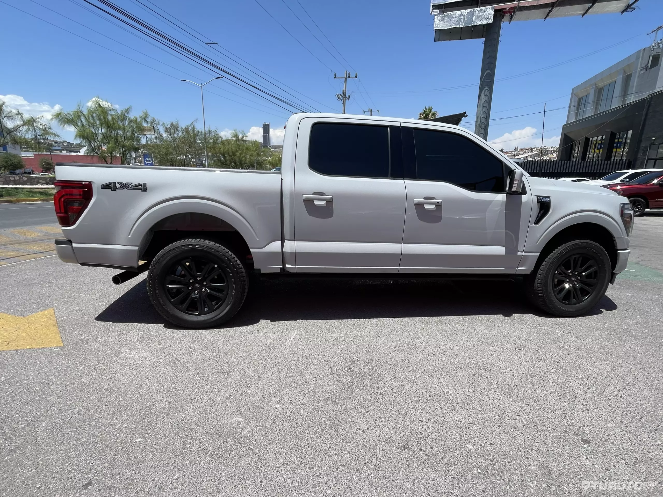 Ford Lobo Pick-Up