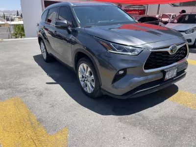 Toyota Highlander VUD 2022