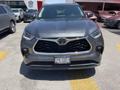 Toyota Highlander VUD 2022