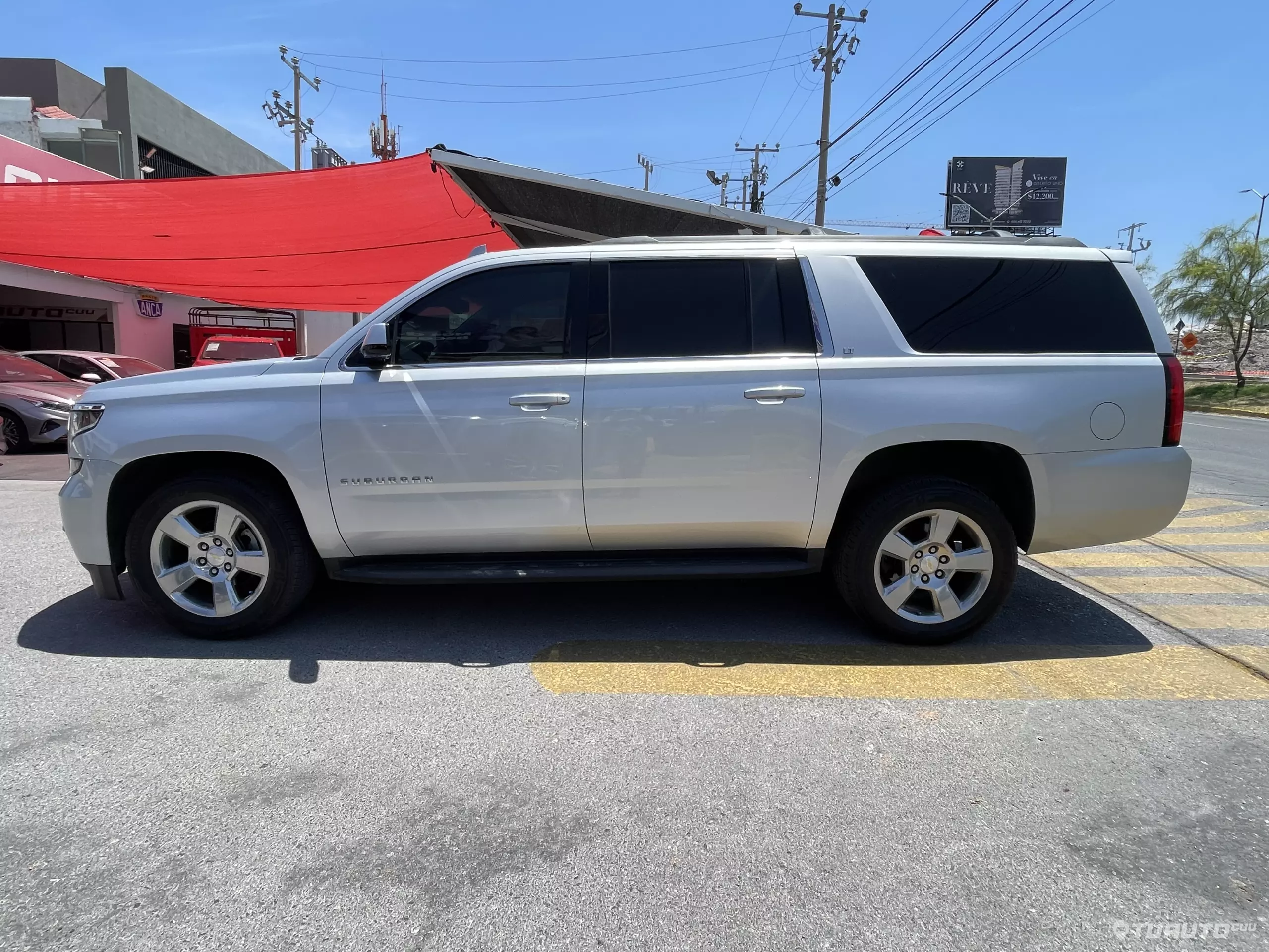 Chevrolet Suburban VUD