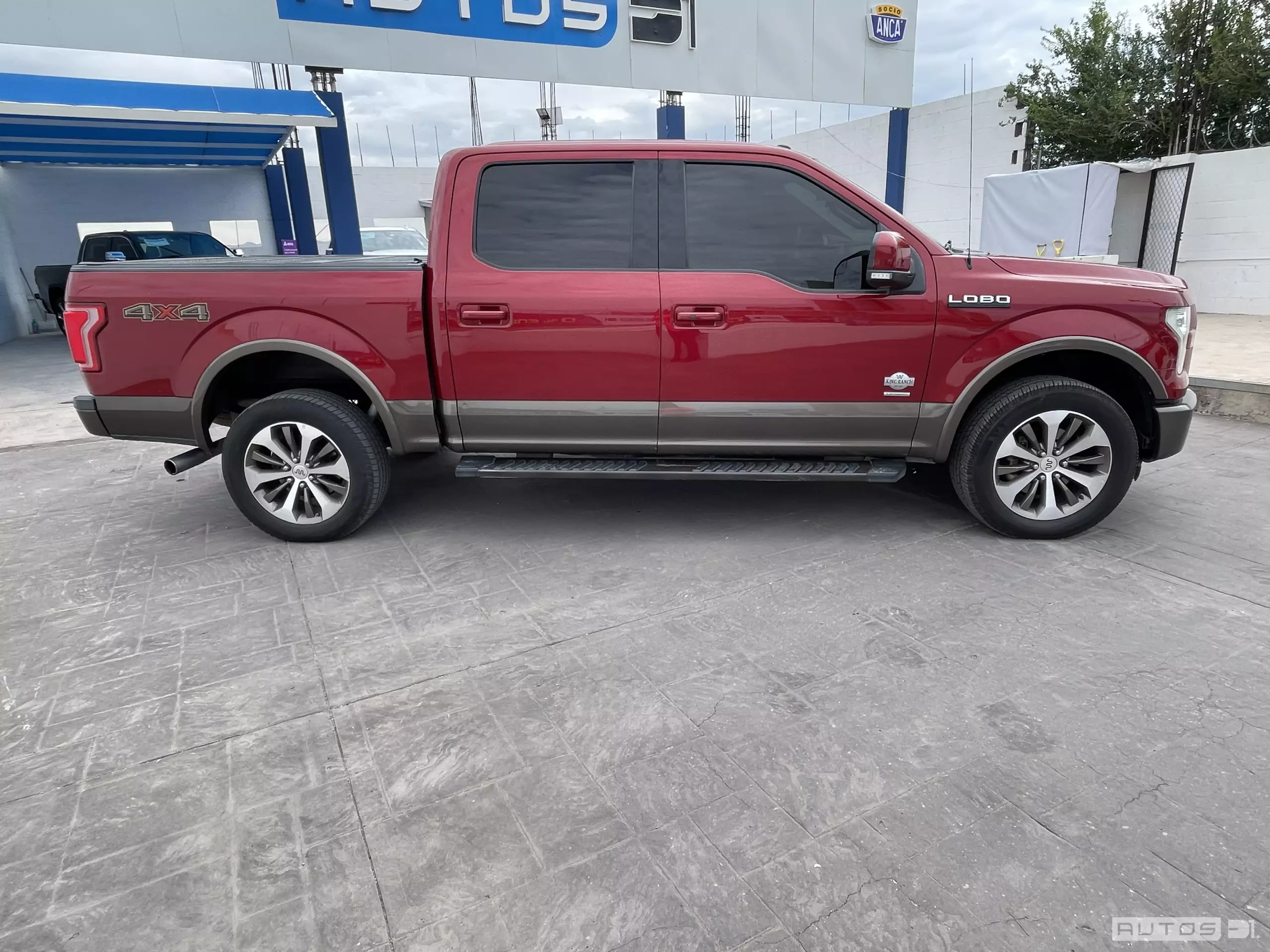 Ford Lobo Pick-Up