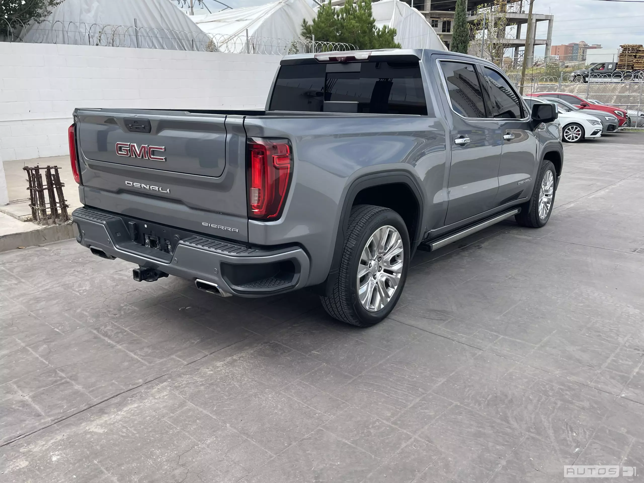 GMC Sierra Pick-Up 4x4