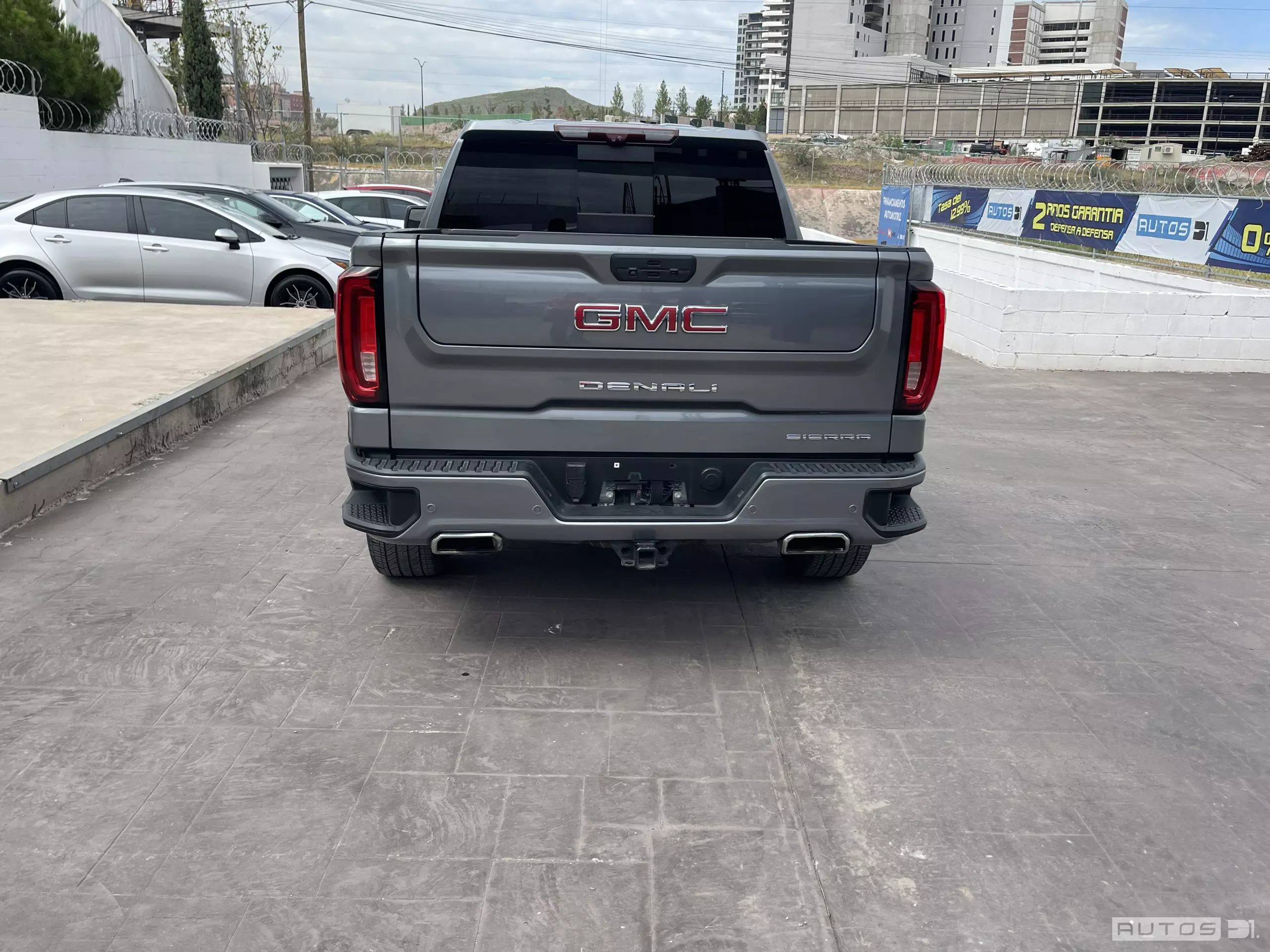 GMC Sierra Pick-Up 4x4