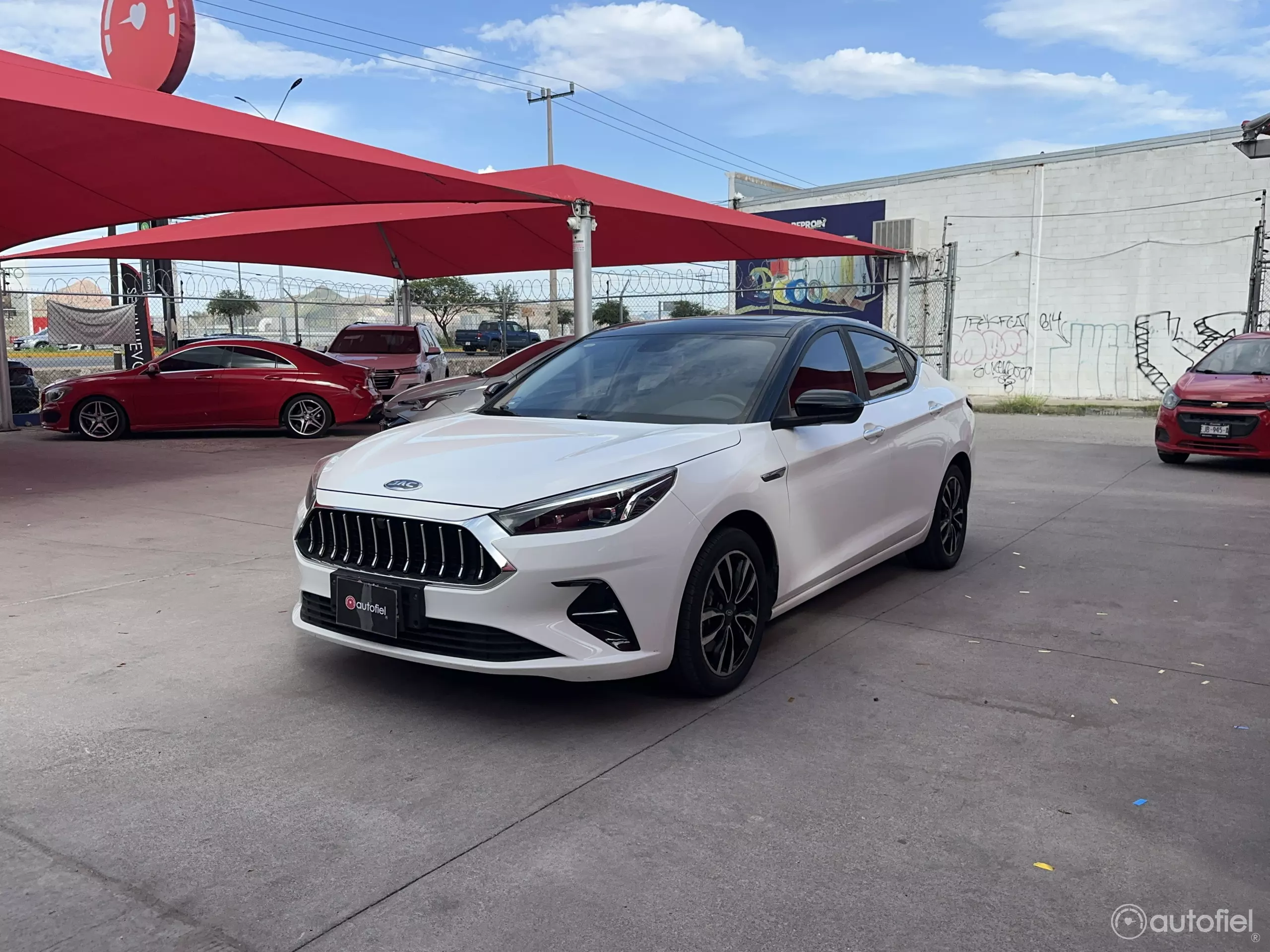 JAC J7