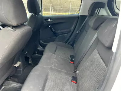 Peugeot 208 2017