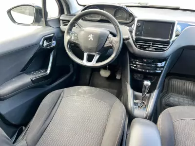 Peugeot 208 2017
