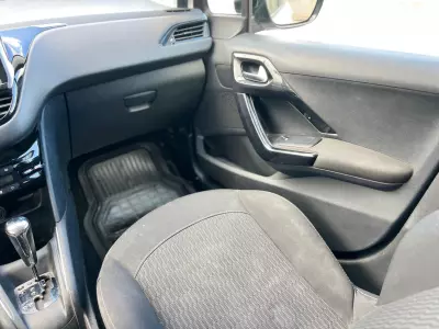 Peugeot 208 2017