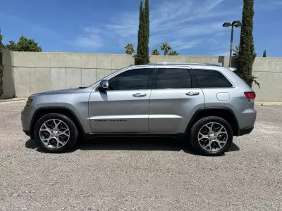 Jeep Grand Cherokee VUD 2021