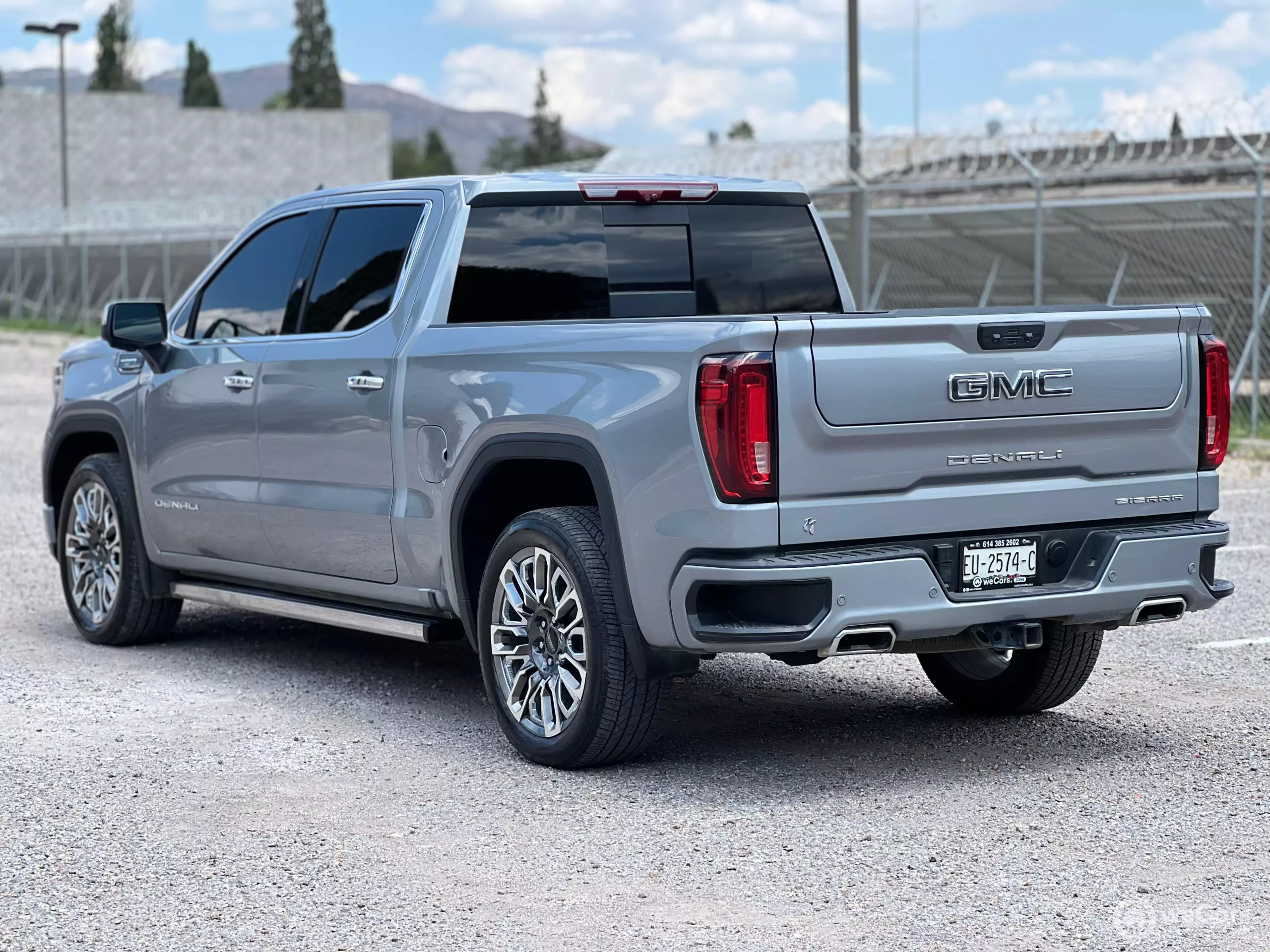 GMC Sierra Pick-Up 4x4