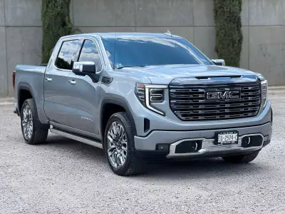 GMC Sierra Pick-Up 4x4 2024