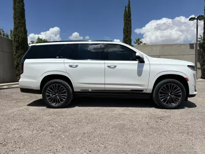 Cadillac Escalade VUD 2023