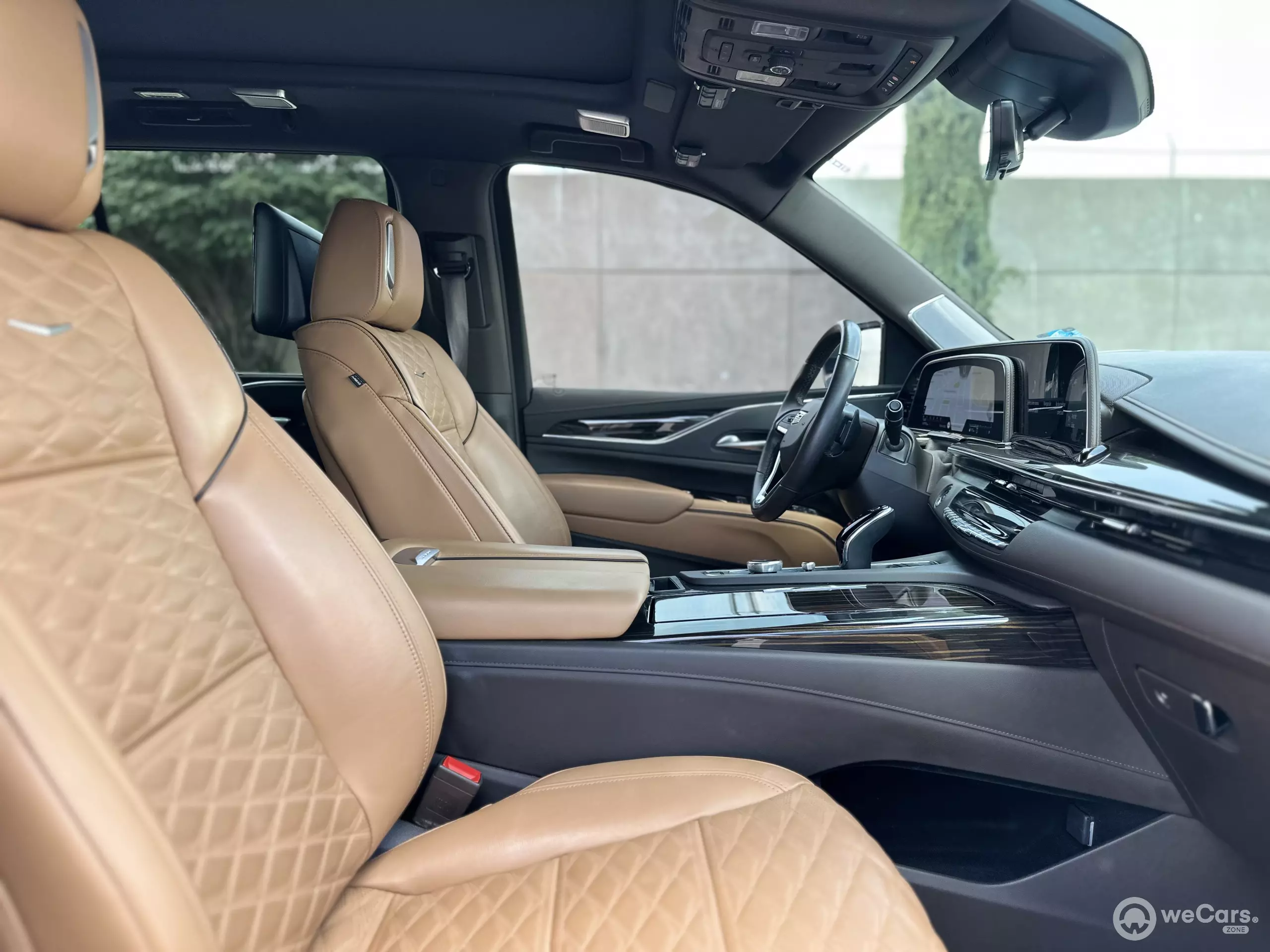 Cadillac Escalade VUD