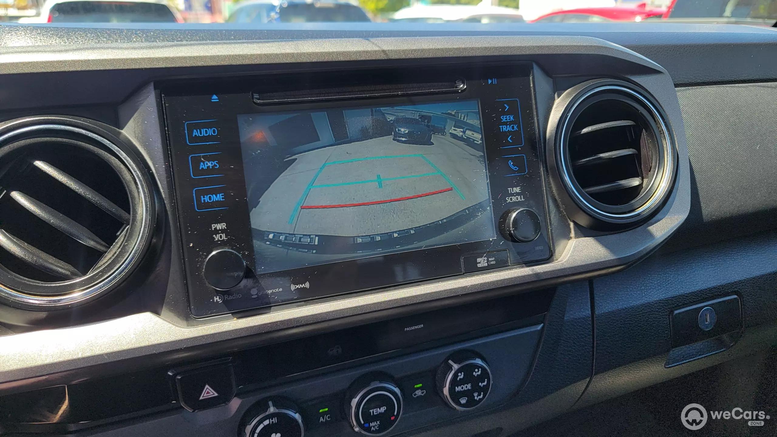 Toyota Tacoma Pick-Up