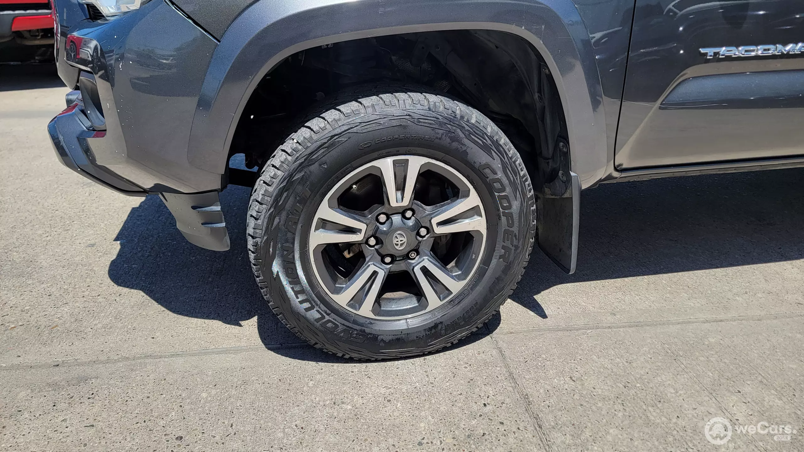 Toyota Tacoma Pick-Up