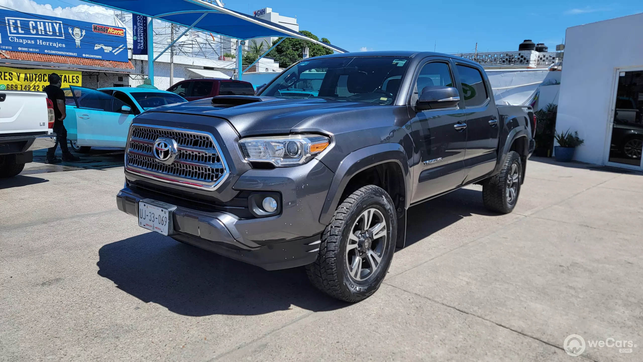Toyota Tacoma Pick-Up