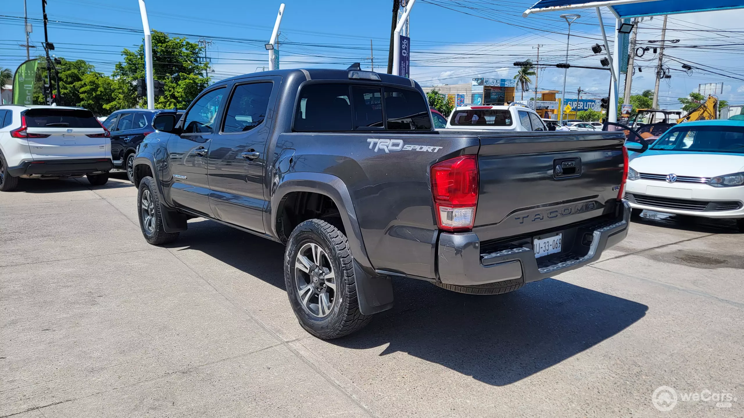 Toyota Tacoma Pick-Up