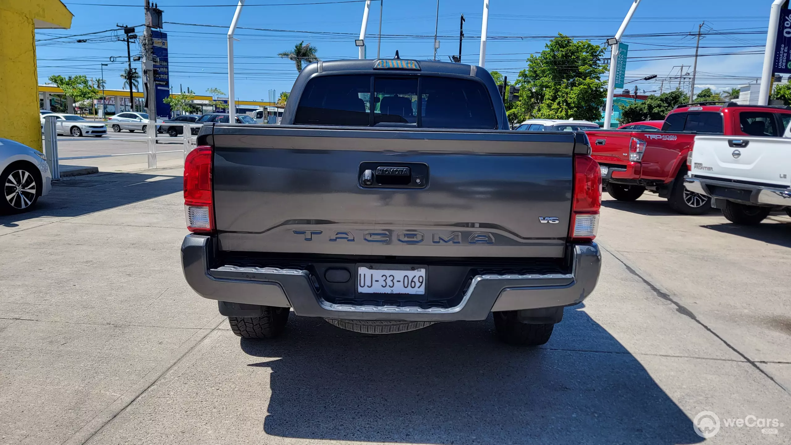 Toyota Tacoma Pick-Up