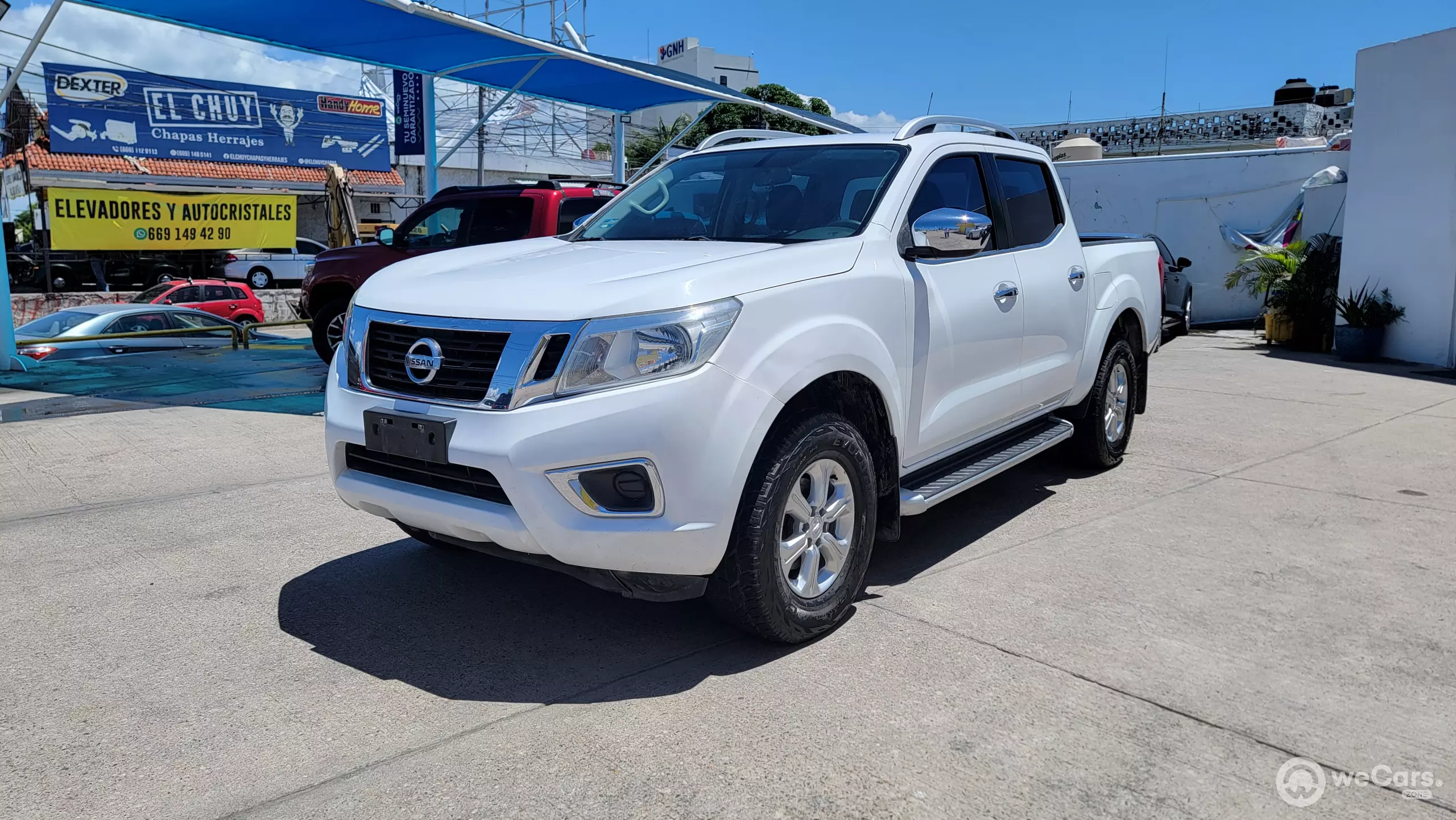 Nissan NP 300 Frontier Pick-Up