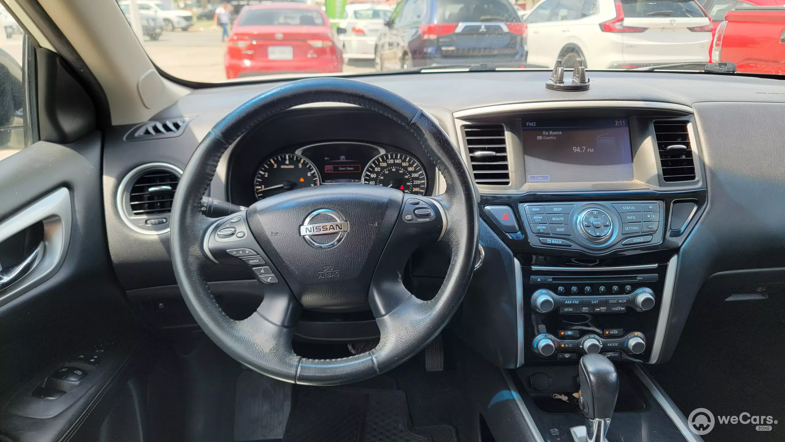 Nissan Pathfinder VUD