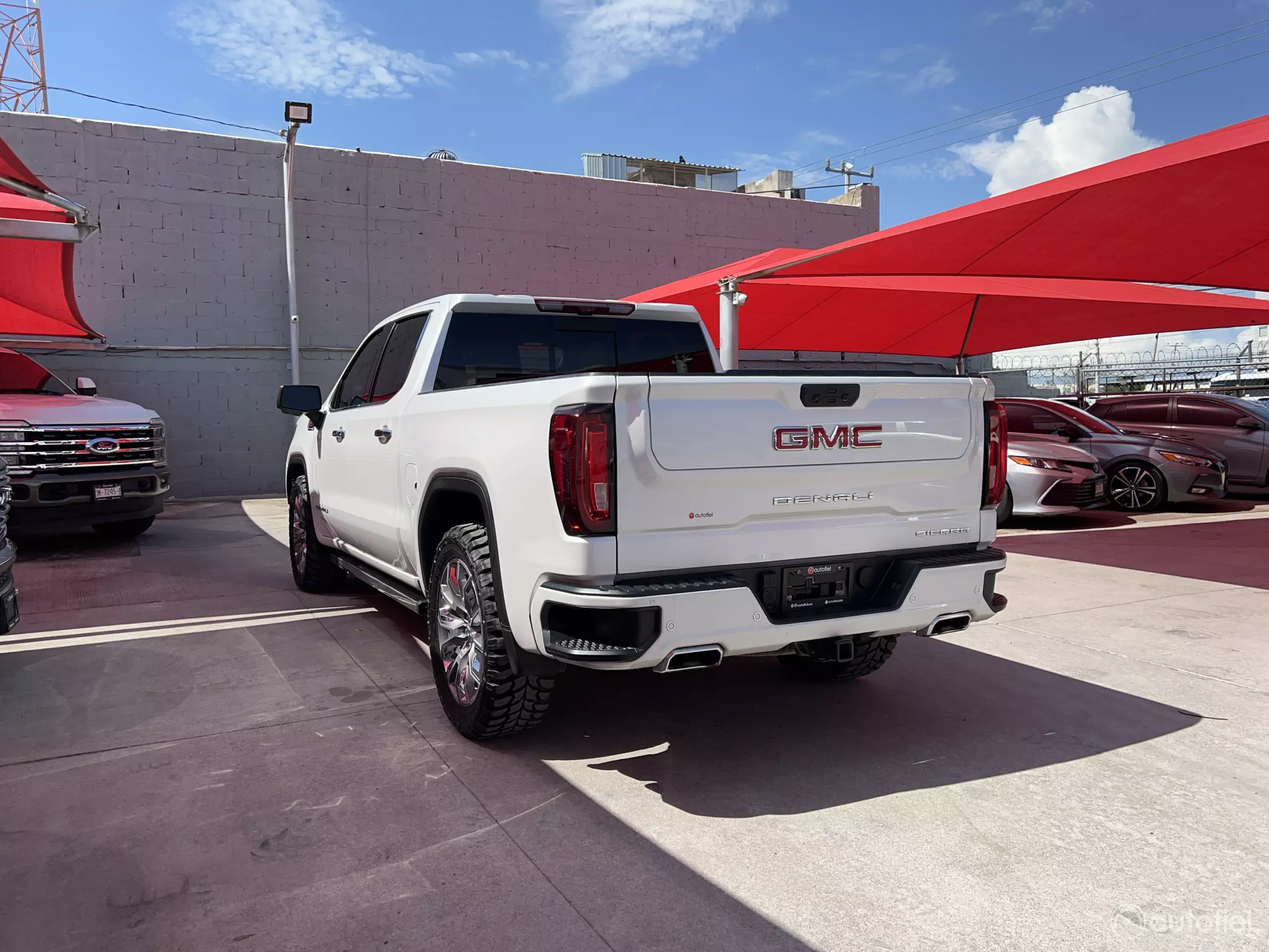GMC Sierra Pick-Up 4x4