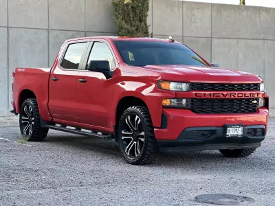 Chevrolet Silverado Pick-Up 2021
