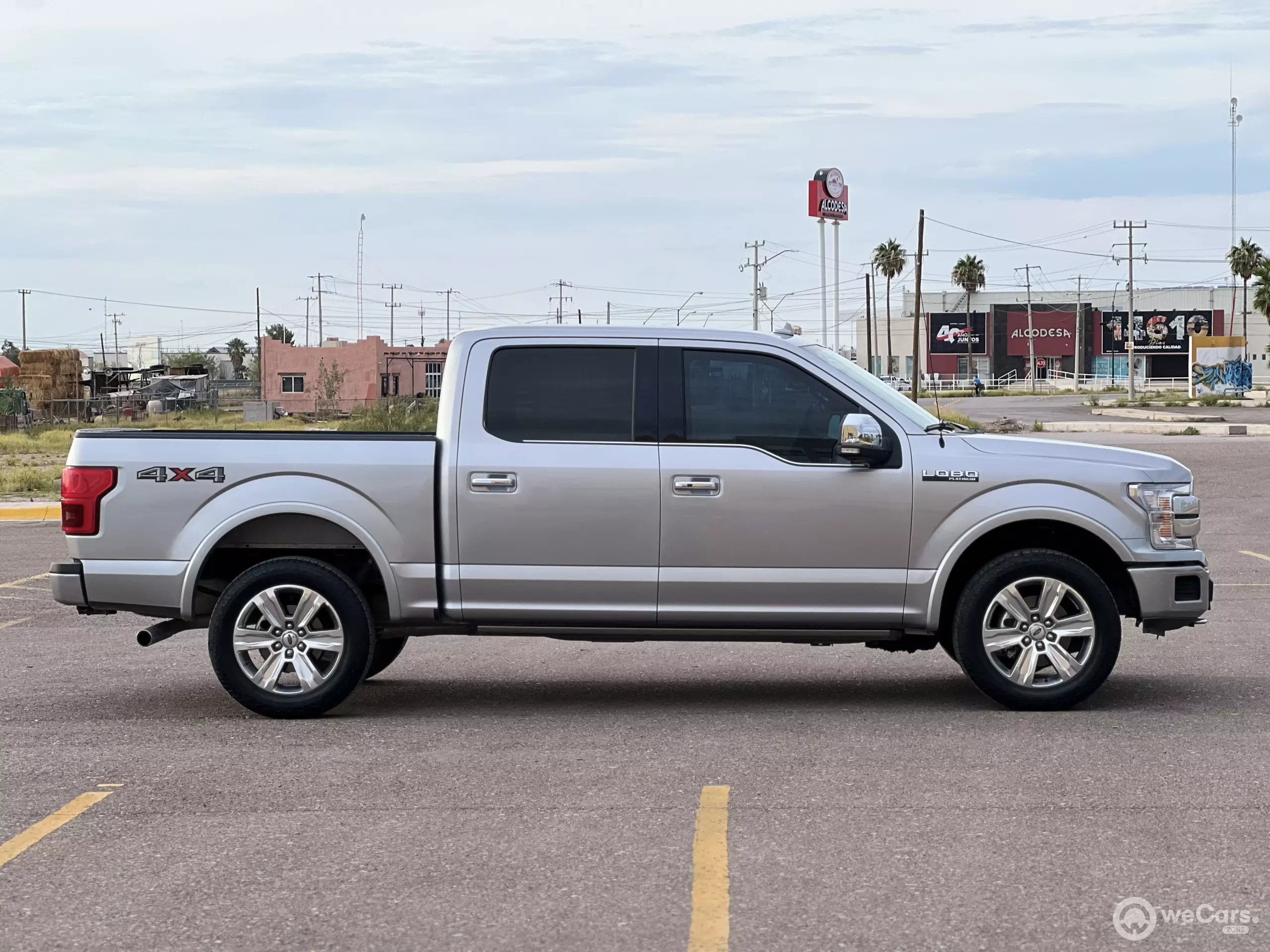 Ford Lobo Pick-Up