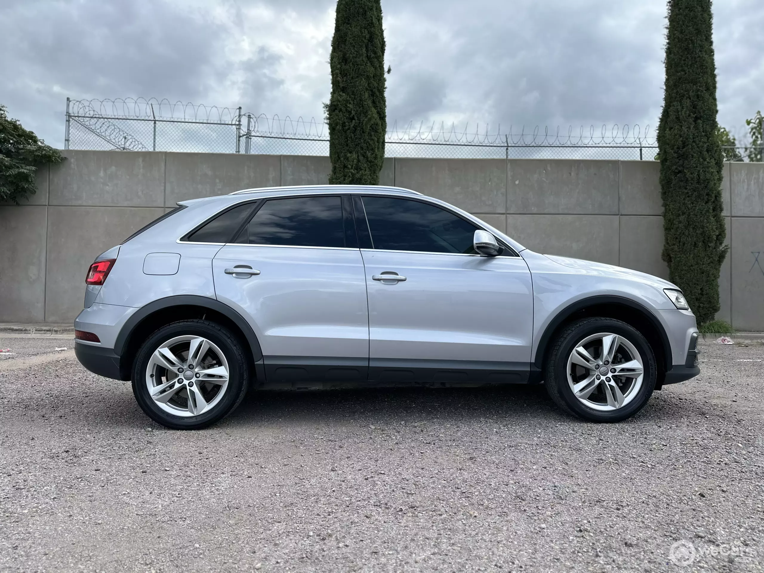 Audi Q3 VUD