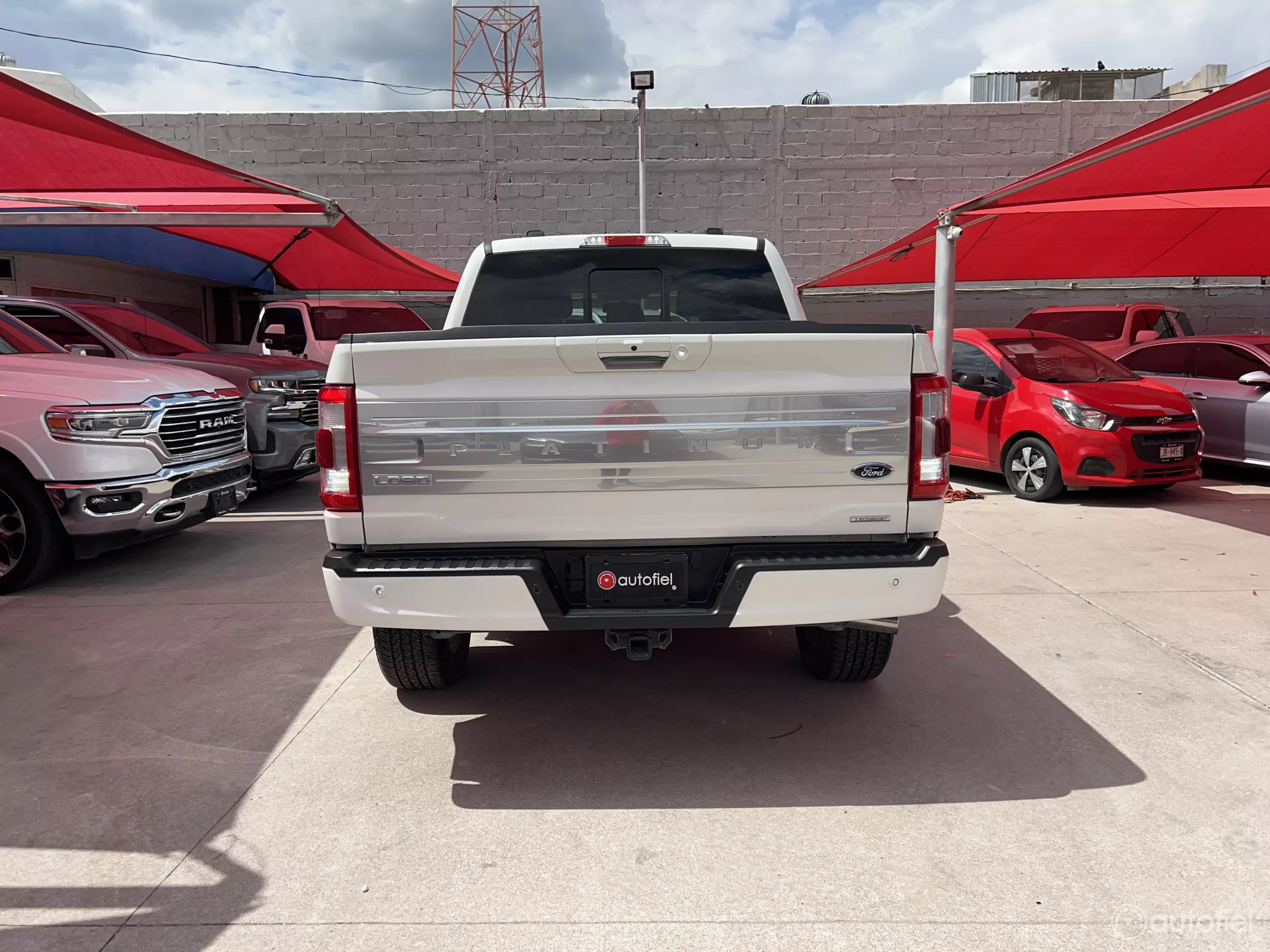Ford Lobo Pick-Up