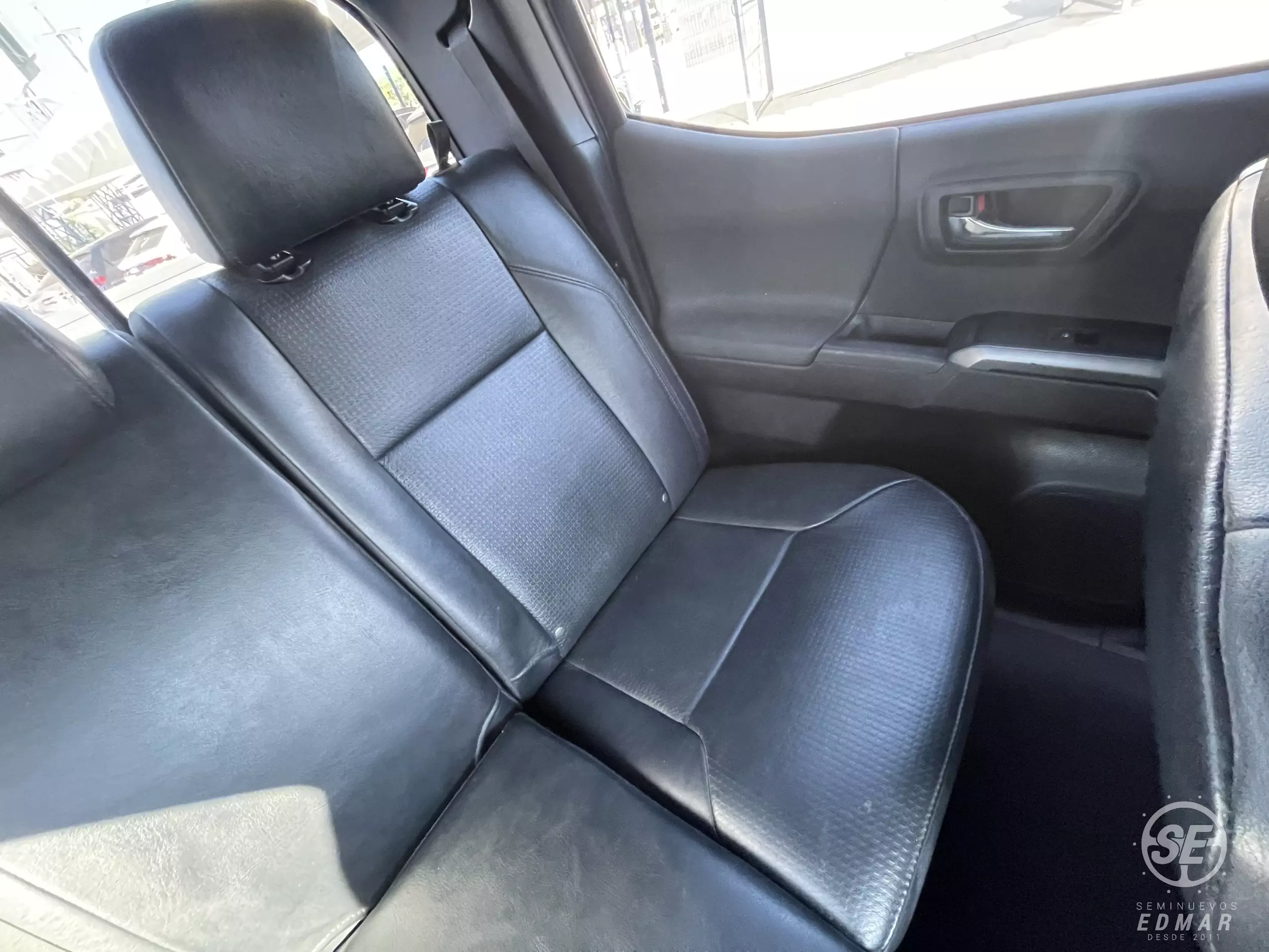 Toyota Tacoma Pick-Up