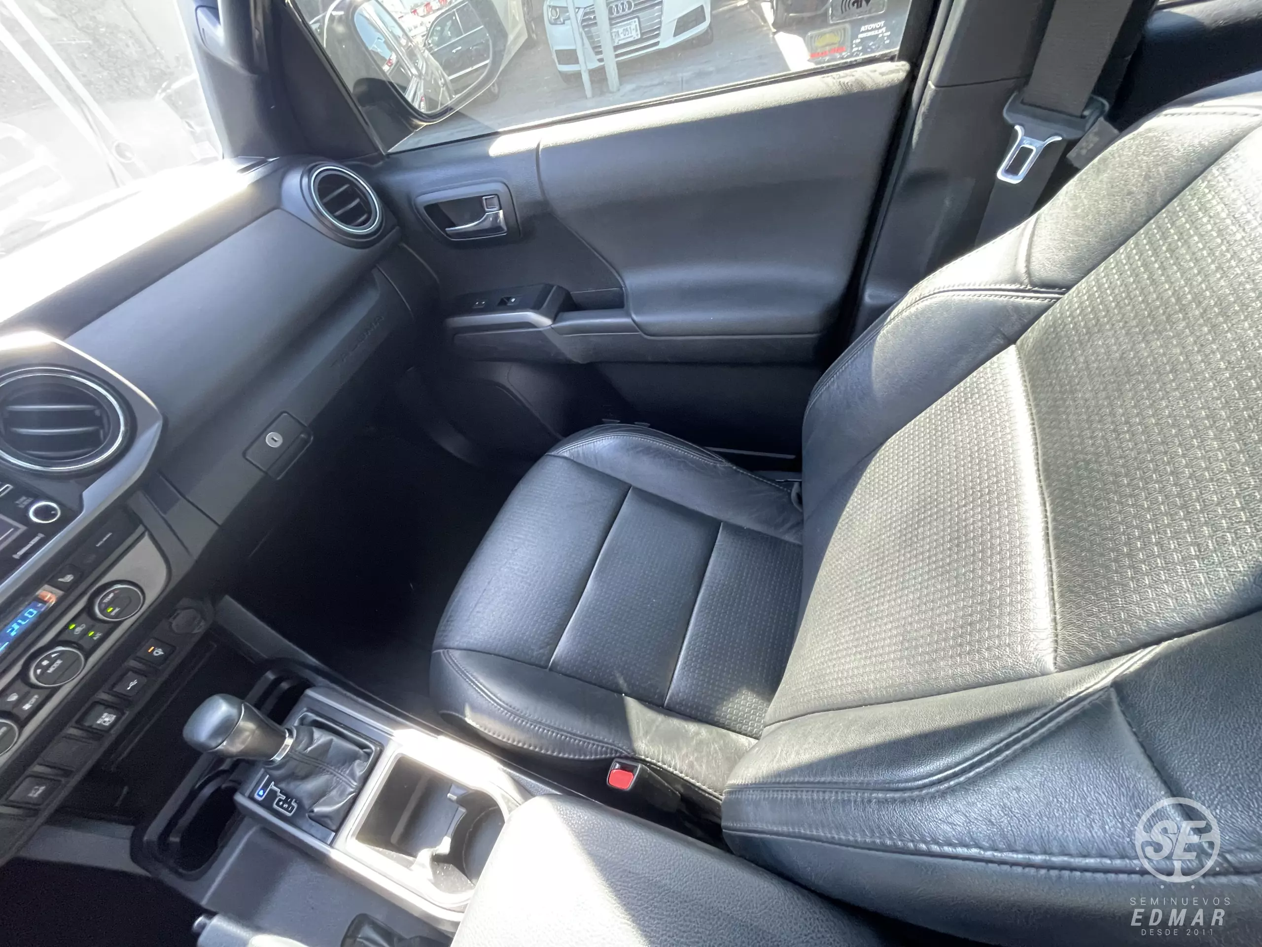 Toyota Tacoma Pick-Up