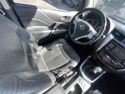 Nissan NP 300 Frontier Pick-Up 2020