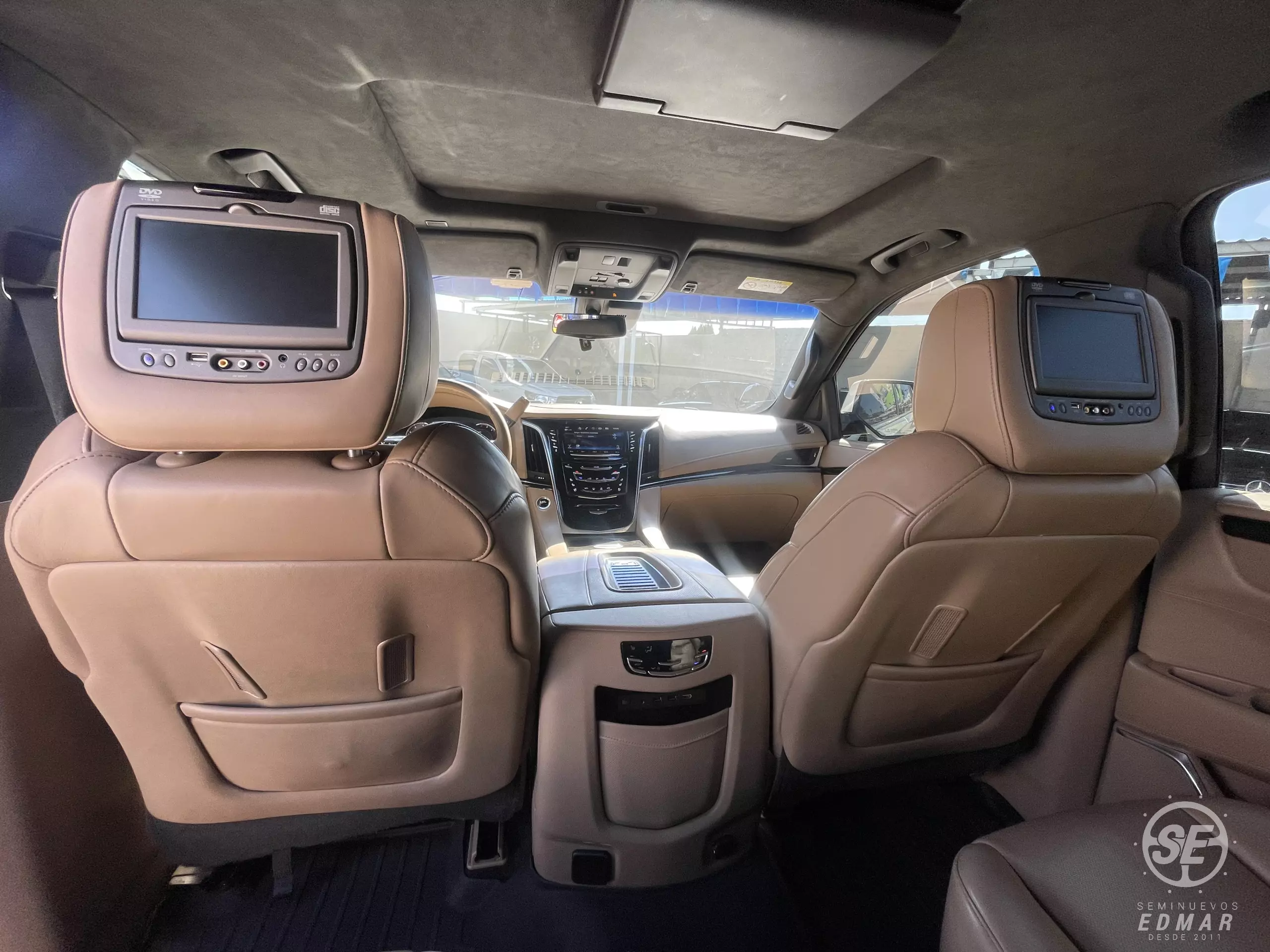 Cadillac Escalade VUD 4x4